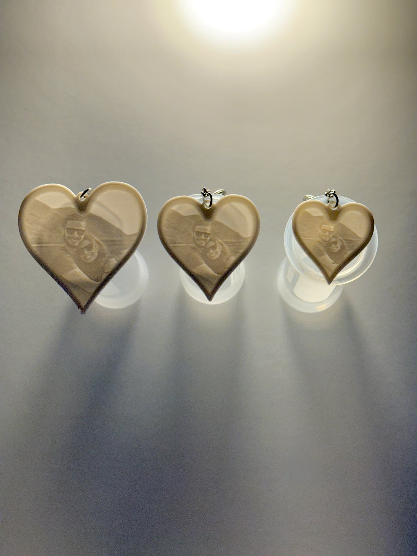 Heart-shaped 3D image